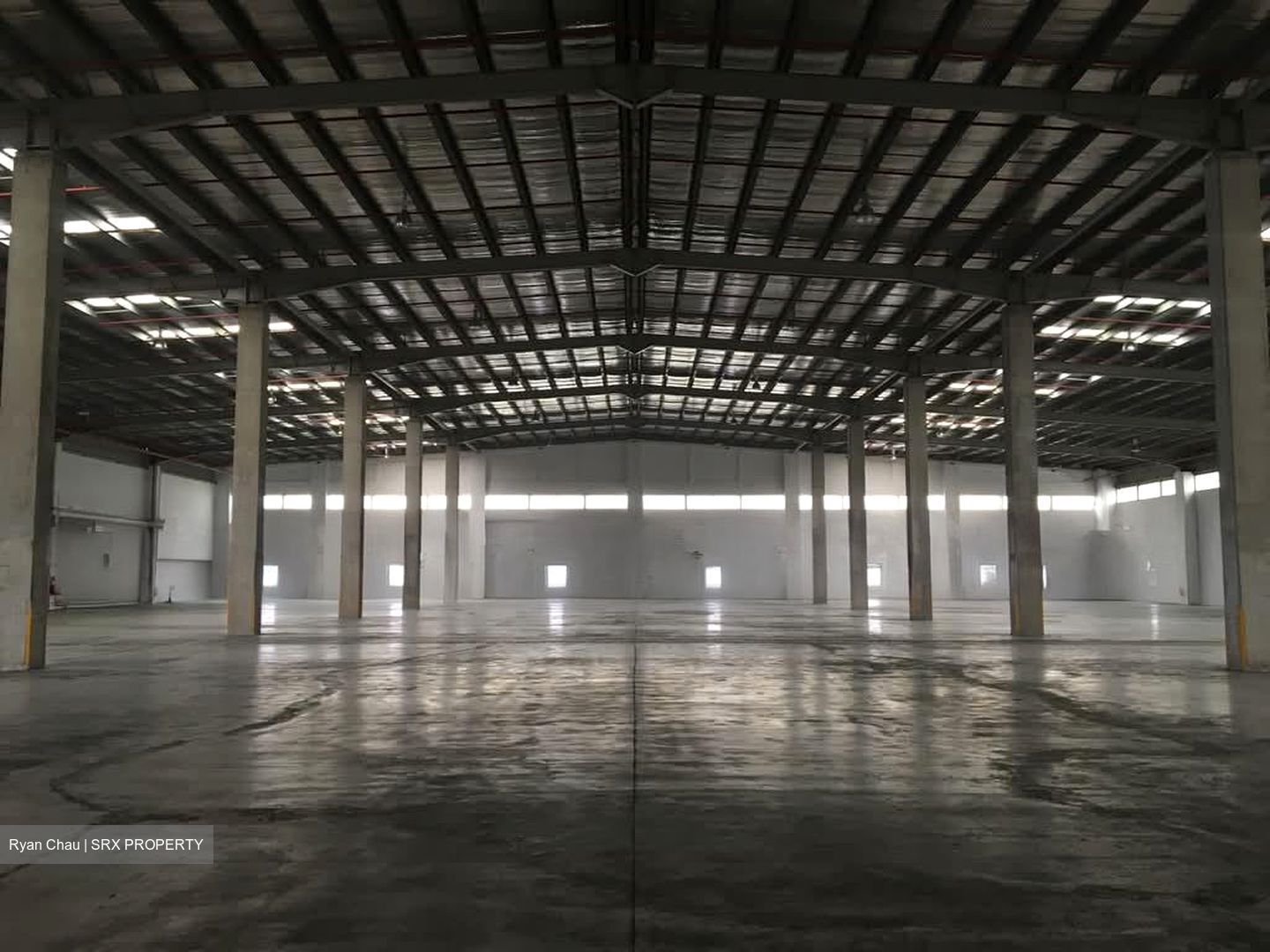 Ibm Place (D16), Warehouse #582815461